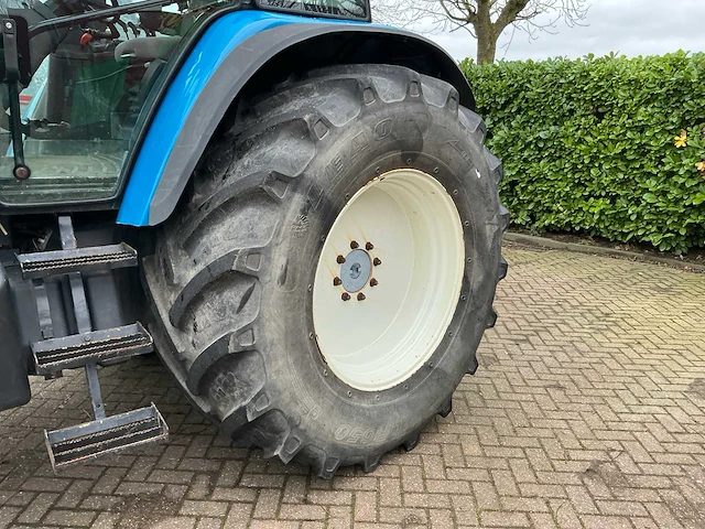 2000 new holland tm165 vierwielaangedreven landbouwtractor - afbeelding 9 van  25