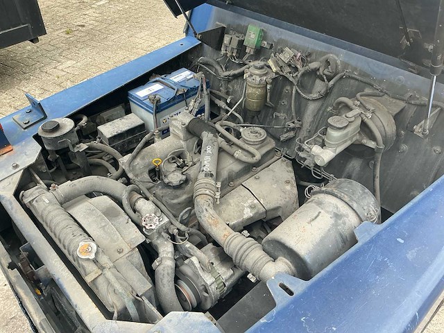 2000 nissan terminal trekker k/166 industriële trekker - afbeelding 4 van  25