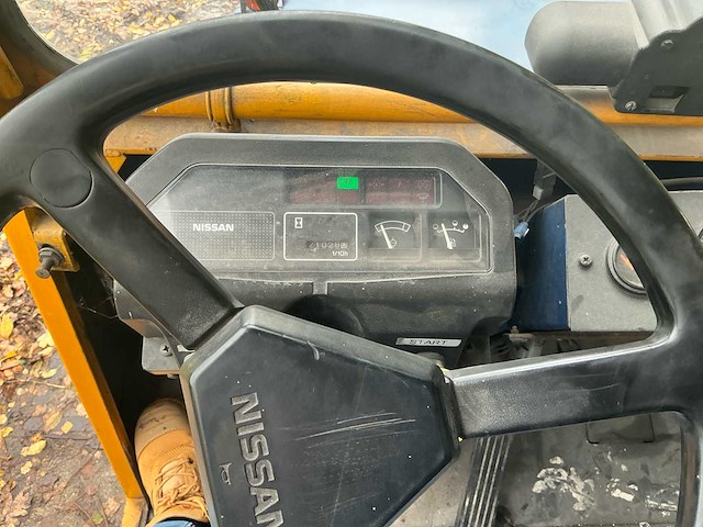 2000 nissan terminal trekker k/166 industriële trekker - afbeelding 8 van  25
