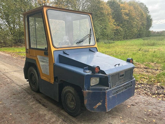 2000 nissan terminal trekker k/166 industriële trekker - afbeelding 19 van  25