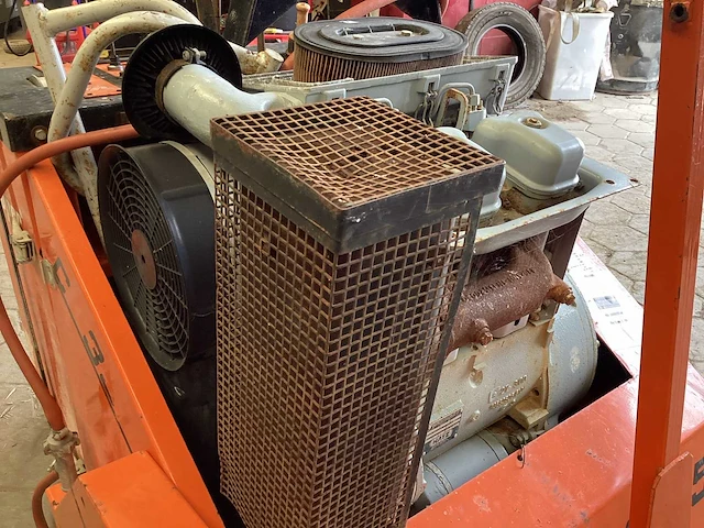 2000 norton ck35ksa beton/asfaltzaagmachine - afbeelding 9 van  10
