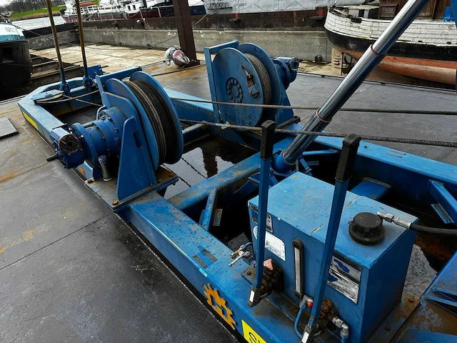 2000 ponton met kraan - afbeelding 4 van  18