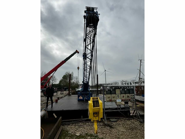 2000 ponton met kraan - afbeelding 17 van  18