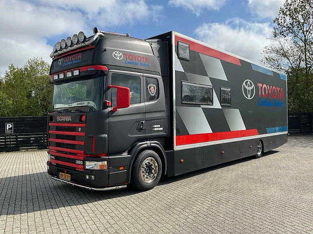 2000 scania r114l 380 vrachtwagen met race opbouw - afbeelding 12 van  67