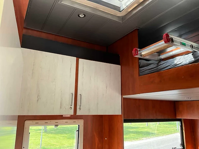 2000 scania r114l 380 vrachtwagen met race opbouw - afbeelding 31 van  67