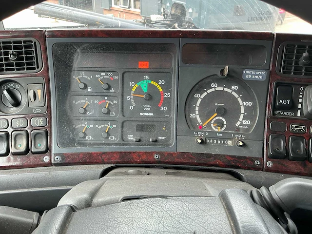 2000 scania r144 vrachtwagen - afbeelding 24 van  57