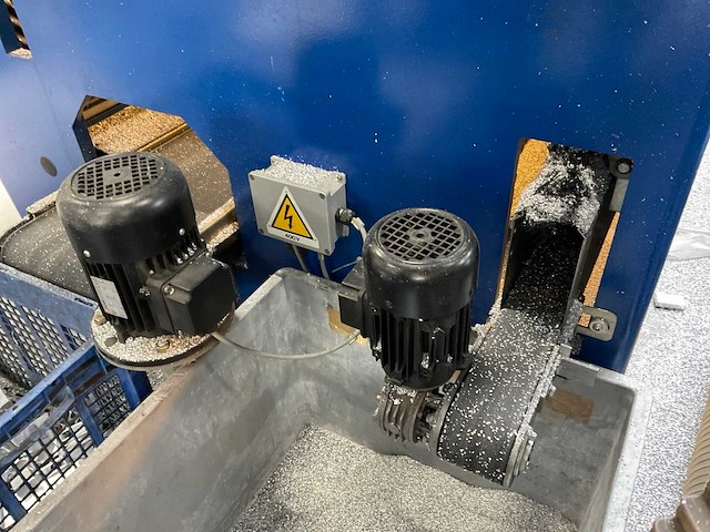 2000 schüco dubbele verstek- profielzaagmachine - afbeelding 17 van  34