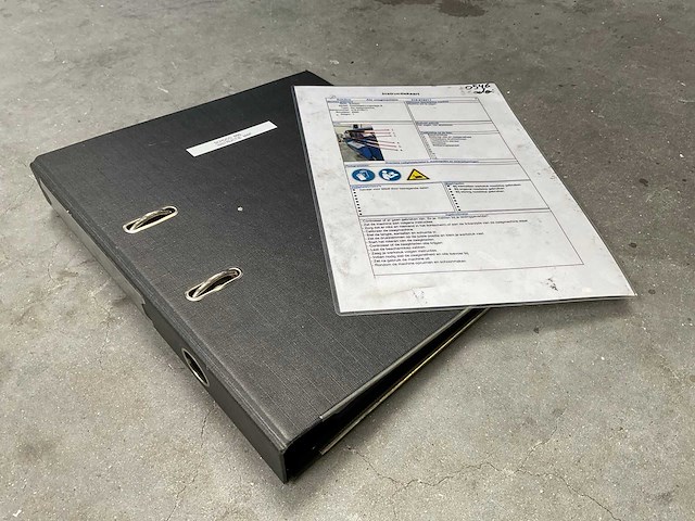 2000 schüco dubbele verstek- profielzaagmachine - afbeelding 19 van  34