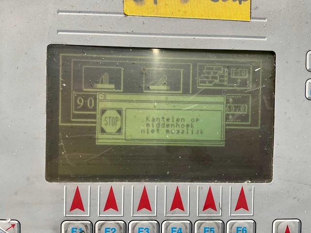 2000 schüco dubbele verstek- profielzaagmachine - afbeelding 28 van  34