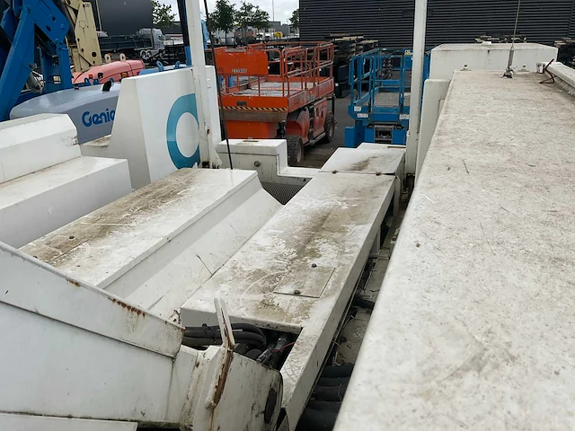 2000 spierings sk598-at5 mobiele torenkraan - afbeelding 29 van  48