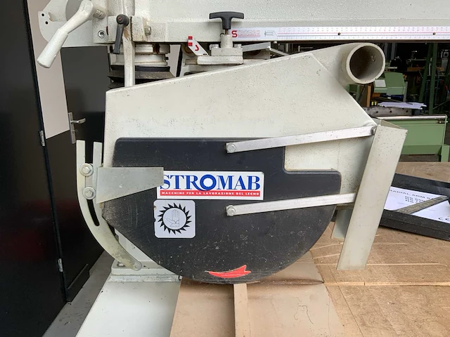 2000 stromab rs 650 radiaal afkortcirkelzaagmachine - afbeelding 9 van  12