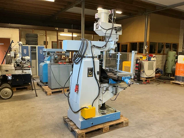 2000 supermax ycm-16vs cnc bedfreesmachine - afbeelding 25 van  29