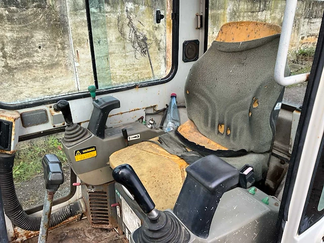 2000 takeuchi tb016 minigraafmachine - afbeelding 32 van  33
