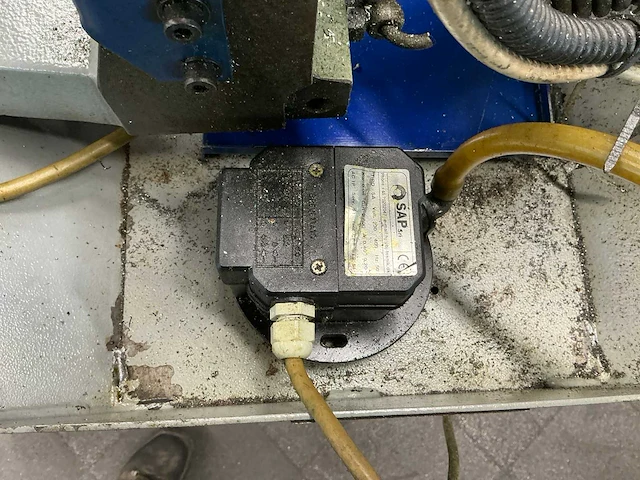 2000 thomas swing 270 metalen horizontale bandzaagmachine - afbeelding 13 van  22