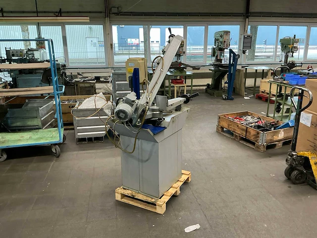 2000 thomas swing 270 metalen horizontale bandzaagmachine - afbeelding 16 van  22