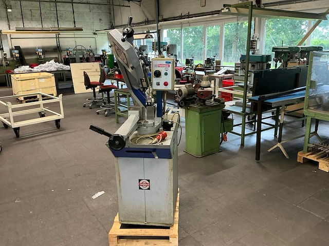 2000 thomas swing 270 metalen horizontale bandzaagmachine - afbeelding 19 van  22