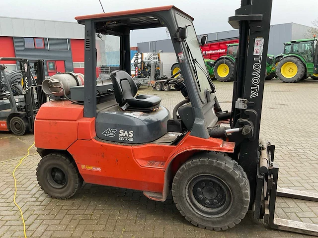 2000 toyota tonero 02-7fg40 vorkheftruck - afbeelding 11 van  16