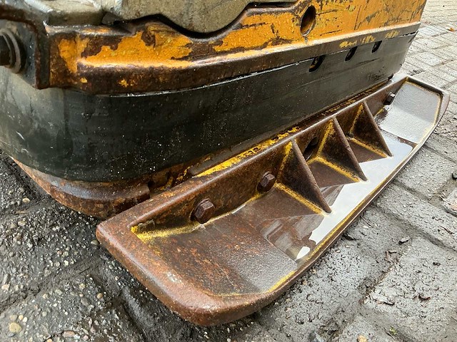 2000 wacker dpu 6055 trilplaat - afbeelding 9 van  18