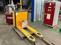 2000 yale mp18 elektrische palletwagen - afbeelding 1 van  8