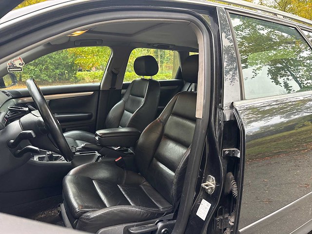 2001 - audi - a4 avant - 3.0 v6 quattro - personenauto - afbeelding 2 van  25