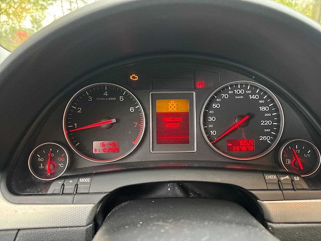 2001 - audi - a4 avant - 3.0 v6 quattro - personenauto - afbeelding 7 van  25