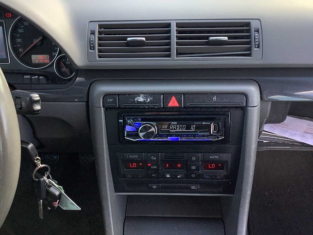 2001 - audi - a4 limousine - 2.0 exclusive - personenauto - afbeelding 12 van  13