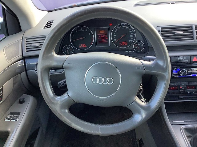 2001 - audi - a4 limousine - 2.0 exclusive - personenauto - afbeelding 13 van  13