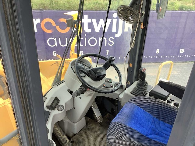 2001 - furukawa - 345-ii - shovel/wiellader - afbeelding 3 van  18