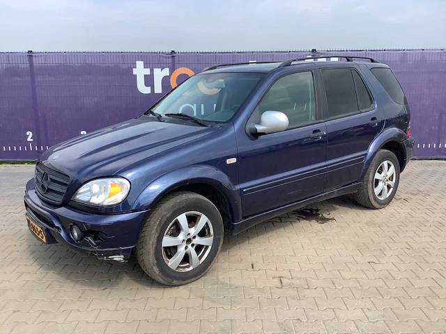 2001 - mercedes-benz - m-klasse - ml 270 cdi - bedrijfswagen - afbeelding 1 van  12