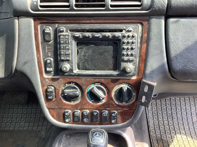 2001 - mercedes-benz - m-klasse - ml 270 cdi - bedrijfswagen - afbeelding 8 van  12