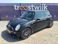 2001 - mini - 1.6 cooper - personenauto - afbeelding 1 van  11