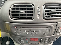2001 - renault - scénic - 1.6-16v rxe - personenauto - afbeelding 2 van  14
