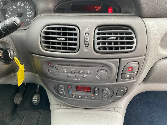 2001 - renault - scénic - 1.6-16v rxe - personenauto - afbeelding 13 van  14