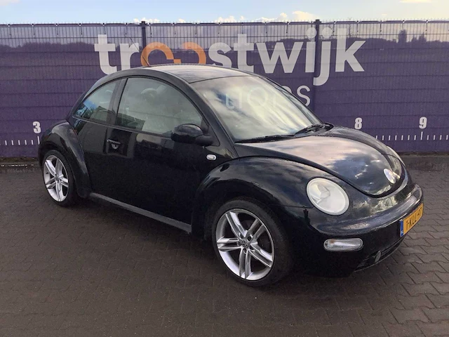 2001 - volkswagen - new beetle - 1.8-5v turbo highl. - personenauto - afbeelding 4 van  11