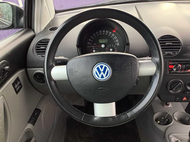 2001 - volkswagen - new beetle - 1.8-5v turbo highl. - personenauto - afbeelding 10 van  11