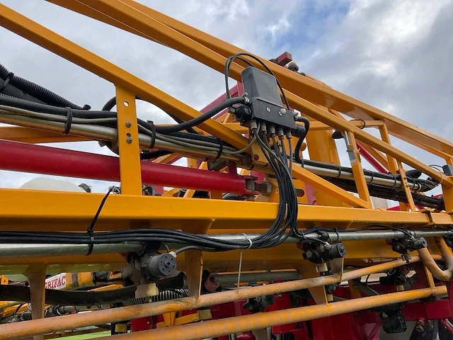 2001 agrifac gs3200 getrokken veldspuit - afbeelding 10 van  34