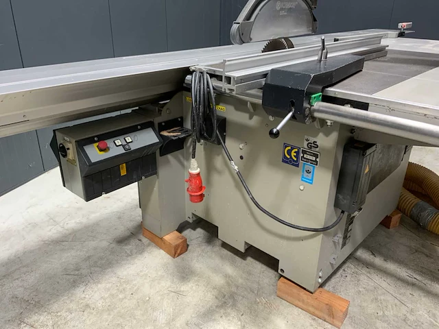 2001 altendorf f45 formaatcirkelzaagmachine - afbeelding 3 van  6