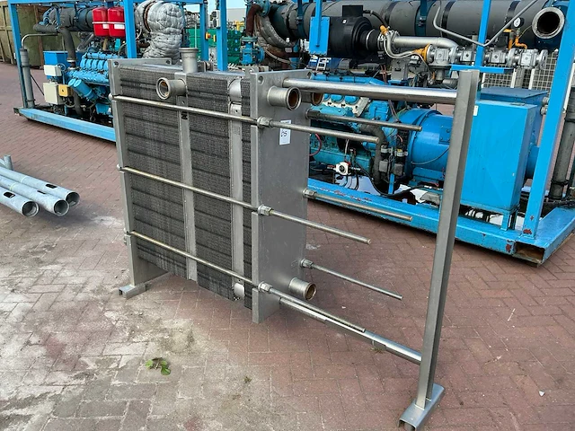 2001 apiheat transfer sigma m26tbv platen warmtewisselaar roestvaststaal - afbeelding 1 van  9
