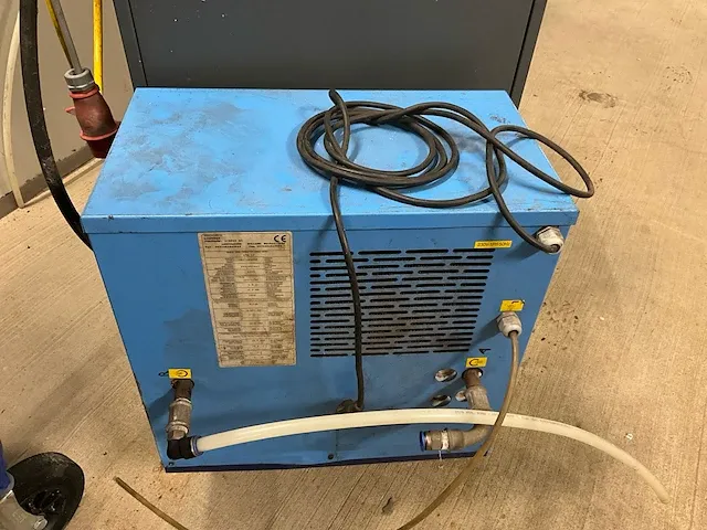 2001 atlas copco sf 2 olievrije compressor - afbeelding 13 van  14