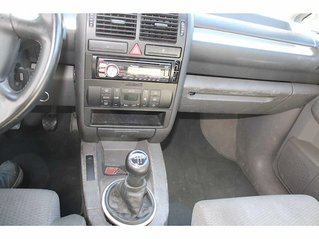 2001 audi a2 - personenauto - afbeelding 9 van  35