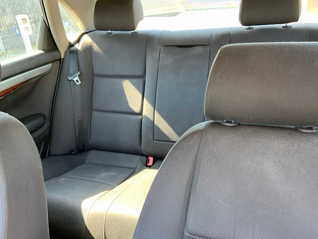 2001 audi a4 limousine personenauto - afbeelding 6 van  25