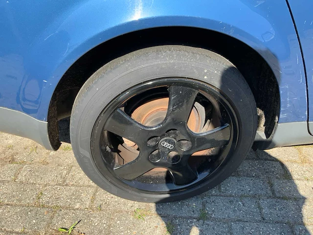 2001 audi a4 limousine personenauto - afbeelding 15 van  25