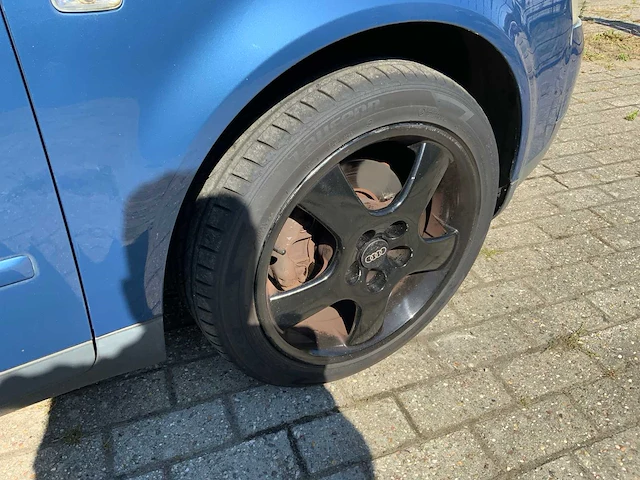 2001 audi a4 limousine personenauto - afbeelding 16 van  25