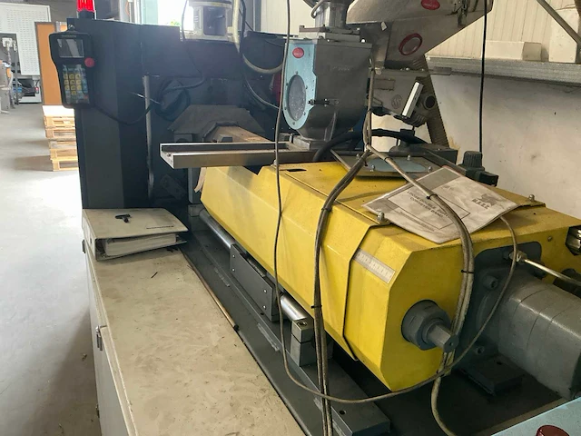 2001 battenfeld ba 500/210 tm spuitgietmachine - afbeelding 29 van  120