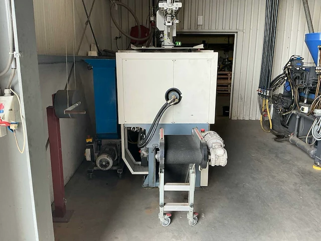 2001 battenfeld ba 500/210 tm spuitgietmachine - afbeelding 33 van  120