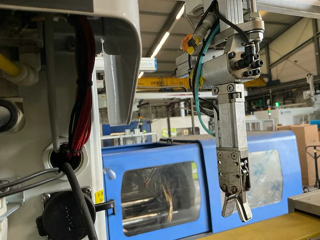 2001 battenfeld ba 500/210 tm spuitgietmachine - afbeelding 62 van  120