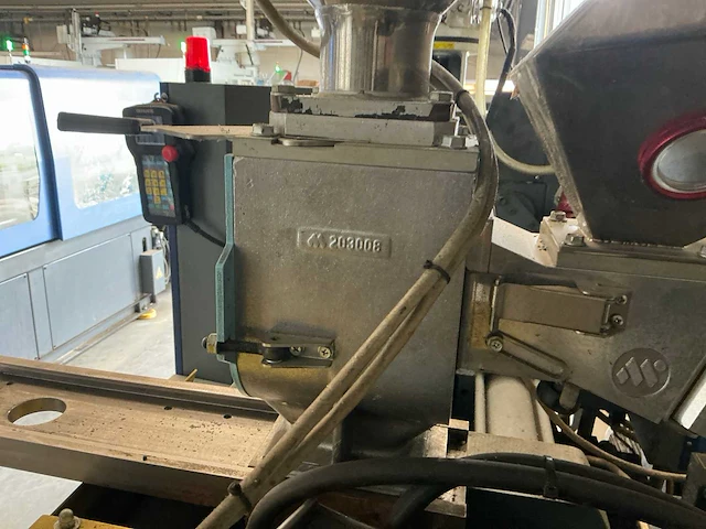 2001 battenfeld ba 500/210 tm spuitgietmachine - afbeelding 74 van  120