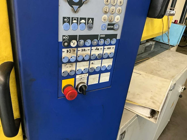 2001 battenfeld ba 500/210 tm spuitgietmachine - afbeelding 101 van  120