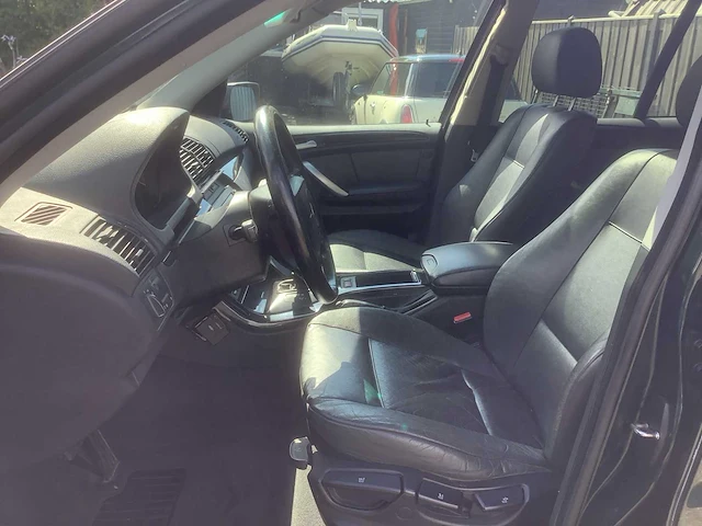 2001 bmw x5 3.0i executive personenauto - afbeelding 16 van  17