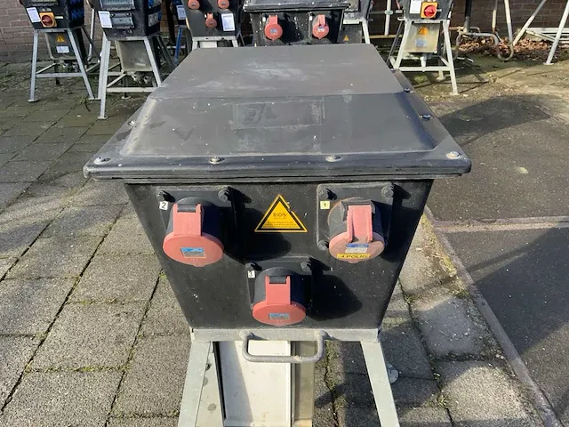 2001 bos elektro midi hoog stroomverdeelkast - afbeelding 2 van  6